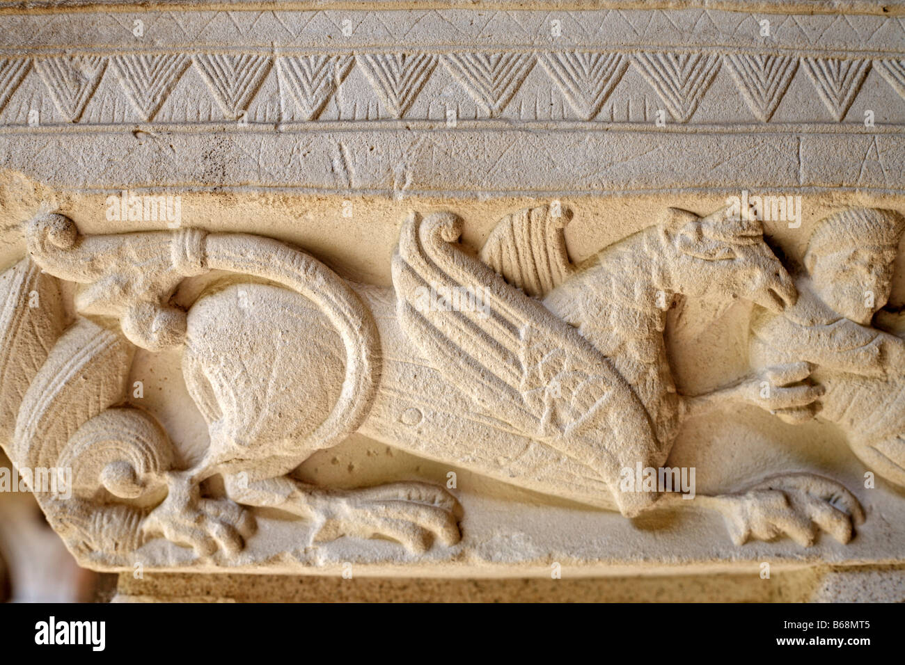 Romanesque sculpture, art, Bas relief on capital column, cloister of the  Saint Pierre abbey (1100), Moissac, France Stock Photo - Alamy