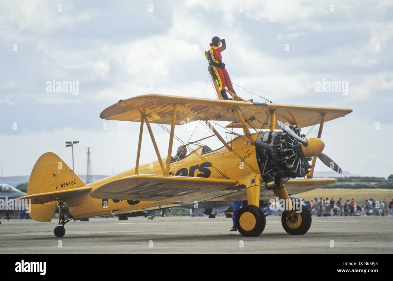 Wing walker woman hires stock photography and images Alamy