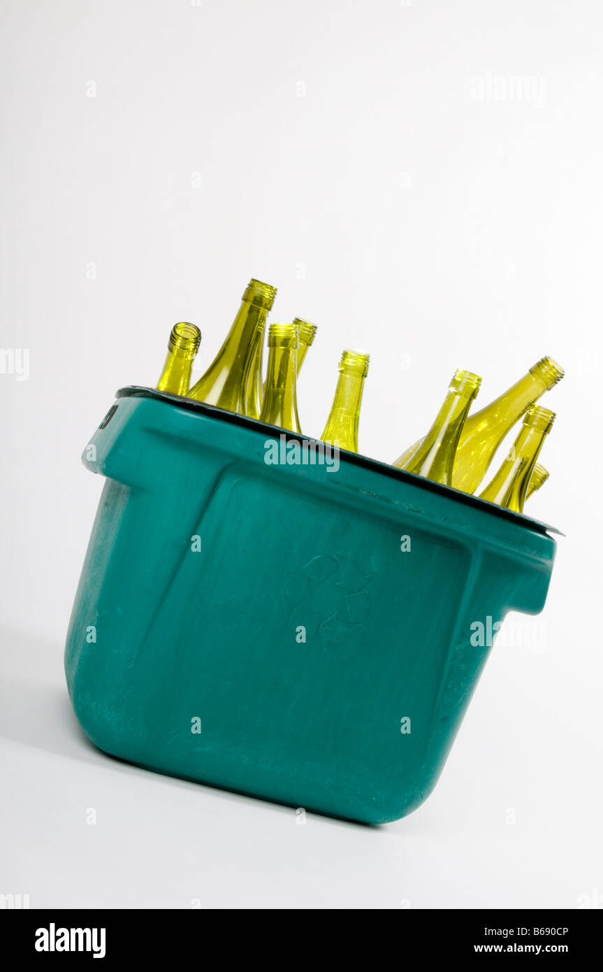 Kerbside hi-res stock photography and images - Alamy