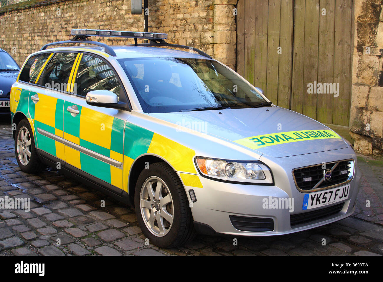 Paramedic car in a U.K. city Stock Photo Alamy