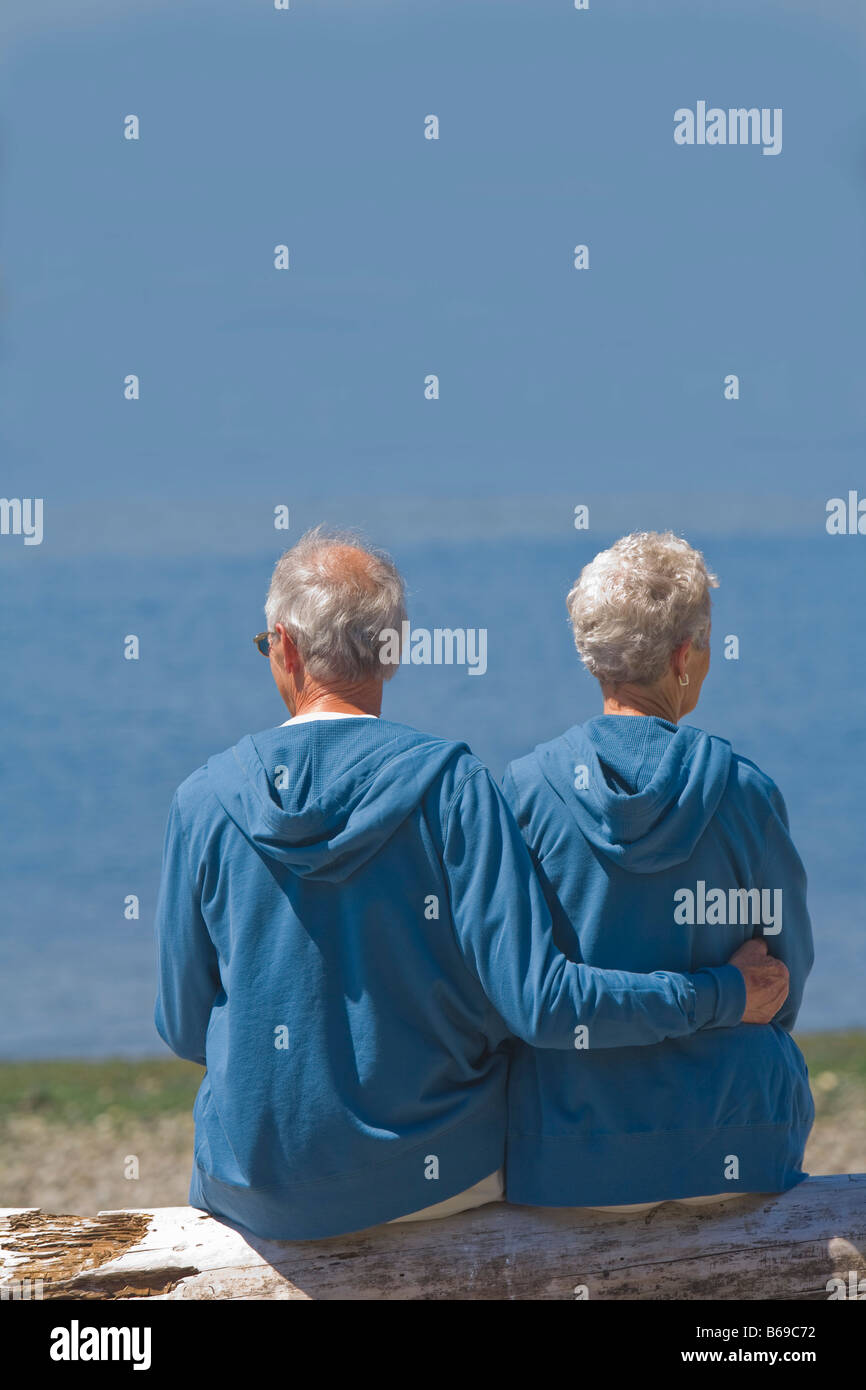 Adult active couple riverside hi-res stock photography and images - Alamy