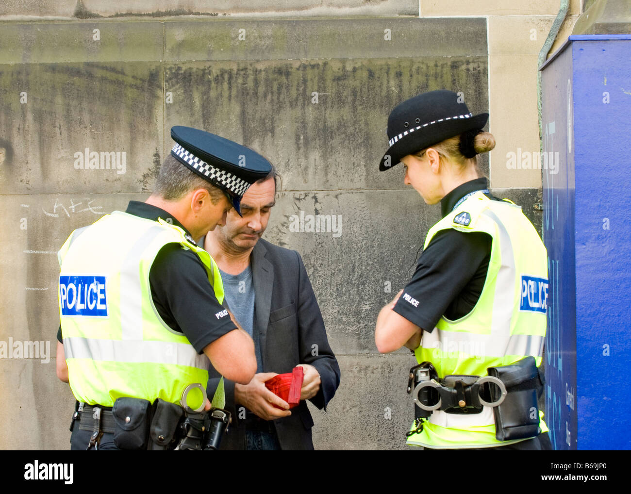Woman talking to police uk hires stock photography and images Alamy