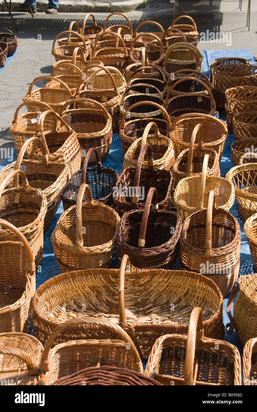 Handicraft cane baskets hires stock photography and images Alamy