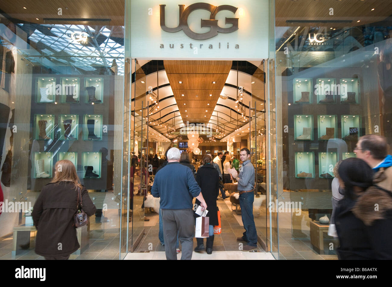 Ugg hi-res photography and images - Alamy