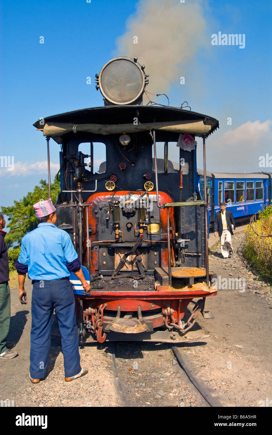 The "Toy Train" of the Darjeeling Himalayan Railway Stock Photo Alamy