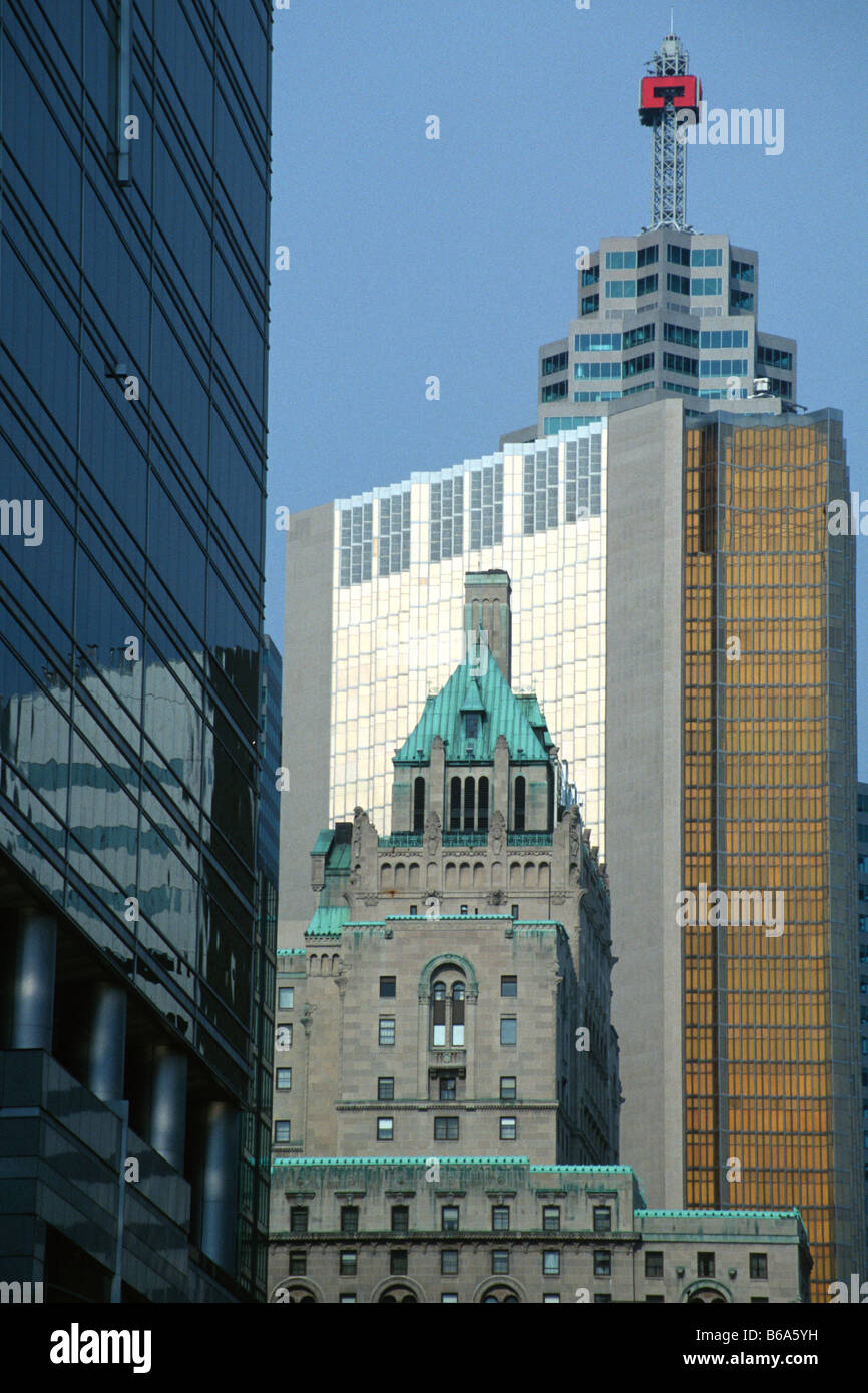 Old and new skyscrapers juxtaposed in Toronto Stock Photo - Alamy