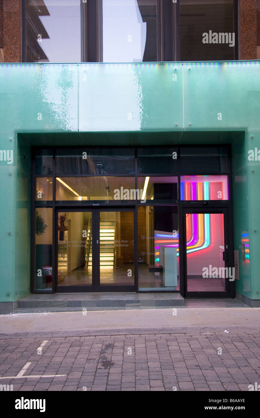 Spring gardens hi-res stock photography and images - Alamy