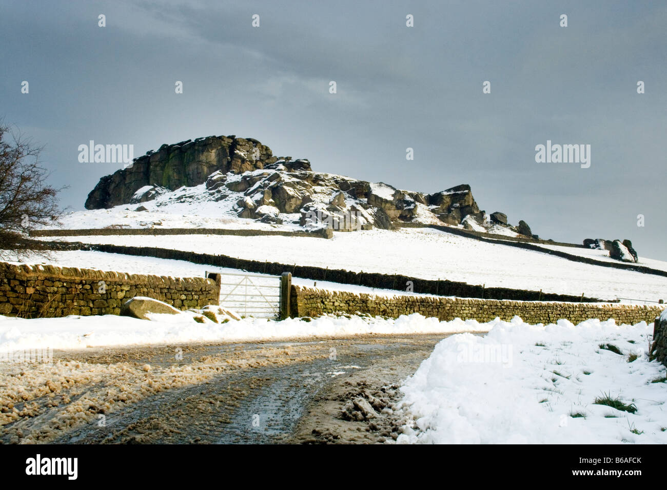 Almscliff Crag in the snow Stock Photo