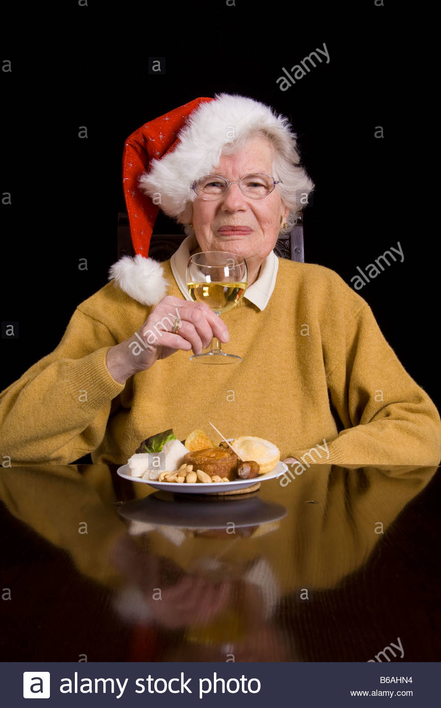 what to buy old lady for christmas