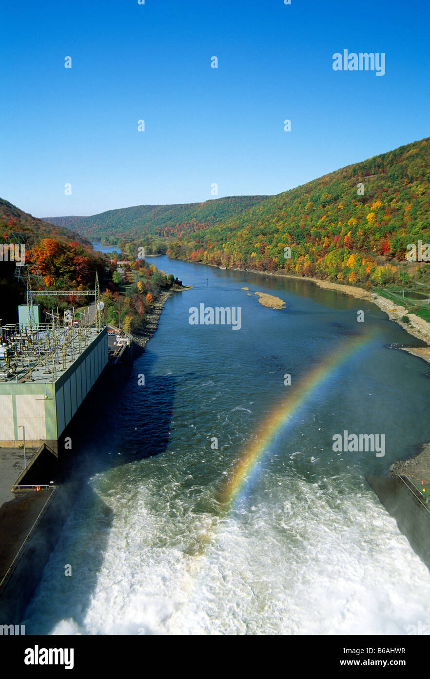 RAINBOW IN THE MIST AT THE OUTLET OF KINZUA DAM, ALLEGHENY RESERVOIR