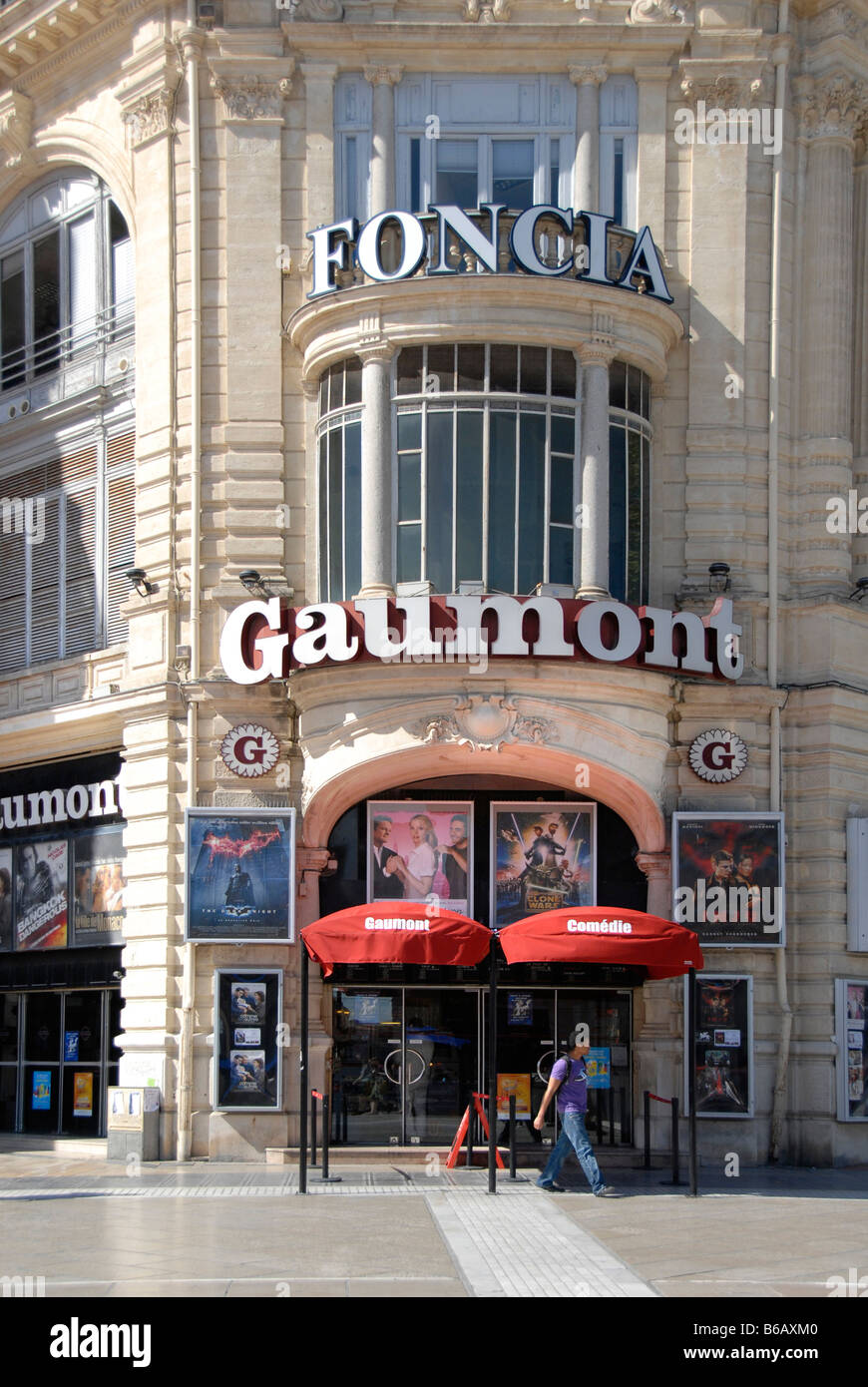 Cinema gaumont people movies hi-res stock photography and images - Alamy