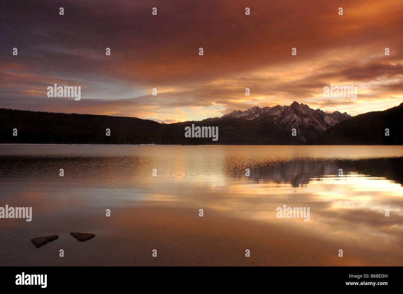 Redfish lake, idaho sunset hires stock photography and images Alamy