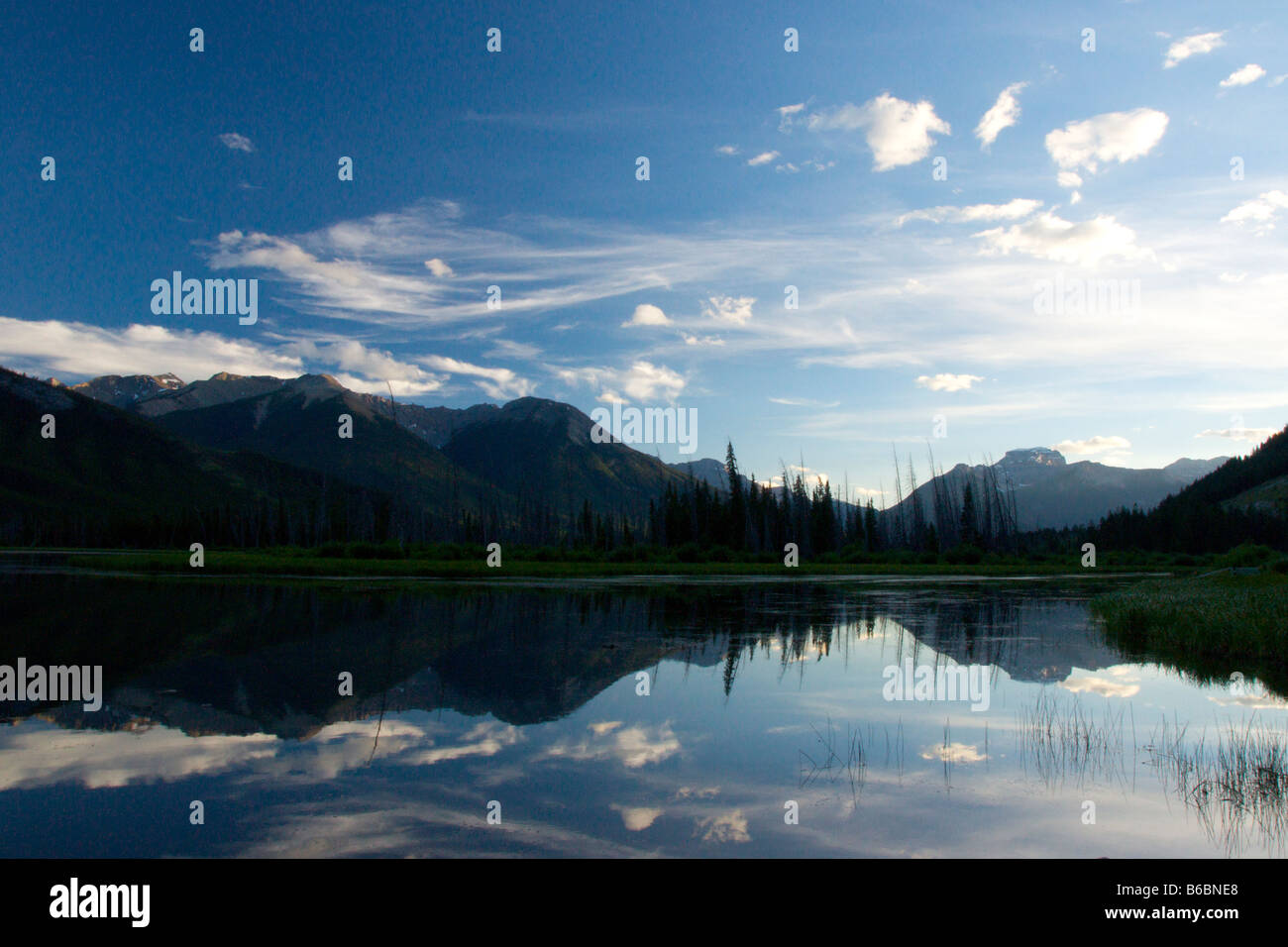 Sunset at Vermilion Lakes Stock Photo Alamy
