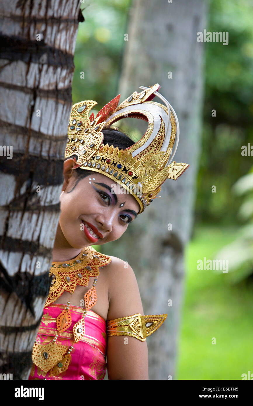 Indonesia, Sambirenteng, Bali, Traditional dancers (female) Stock Photo