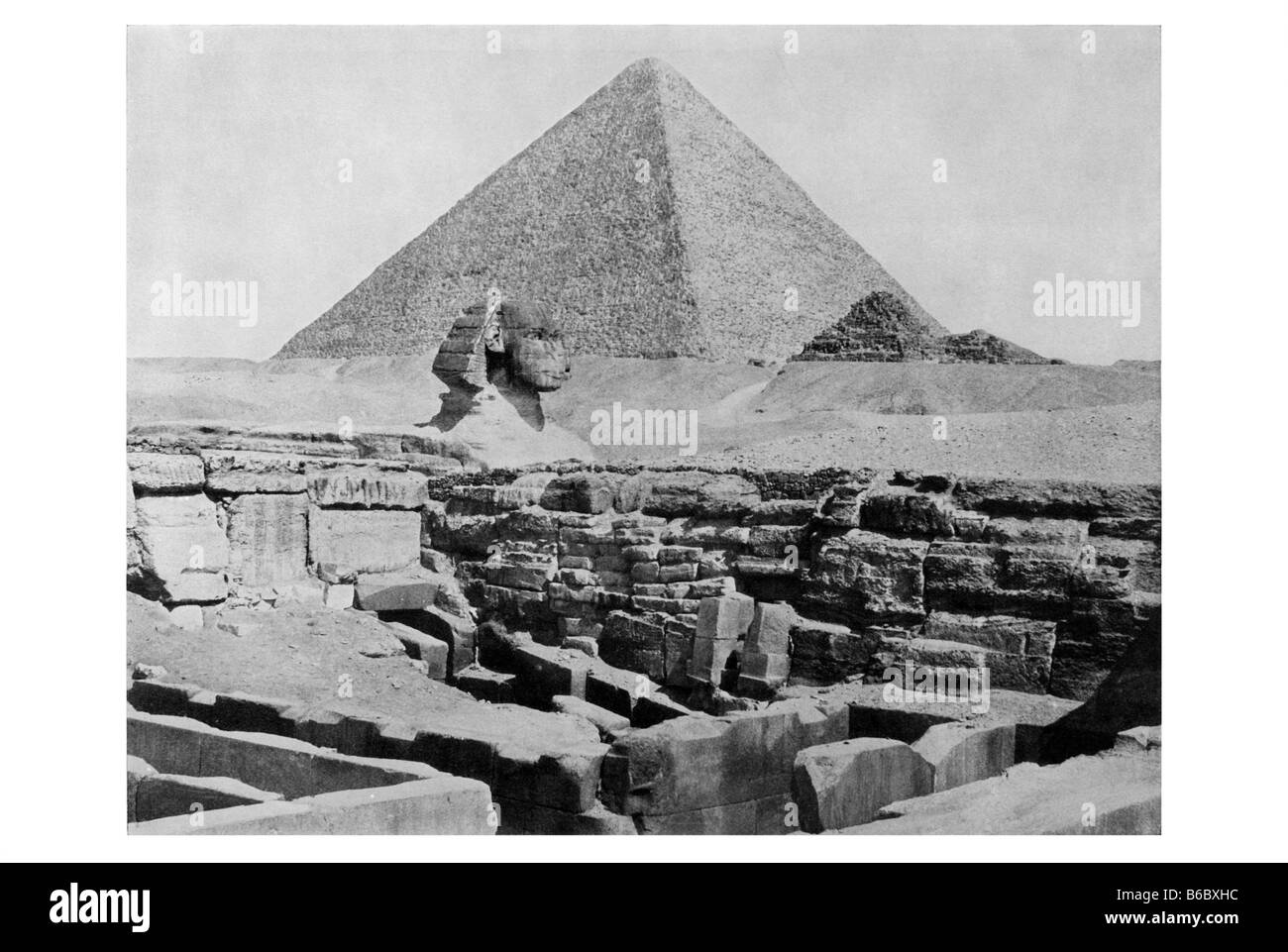 place Gize Chefre pyramid with sphinx about 2800 bc image 1914 Stock Photo