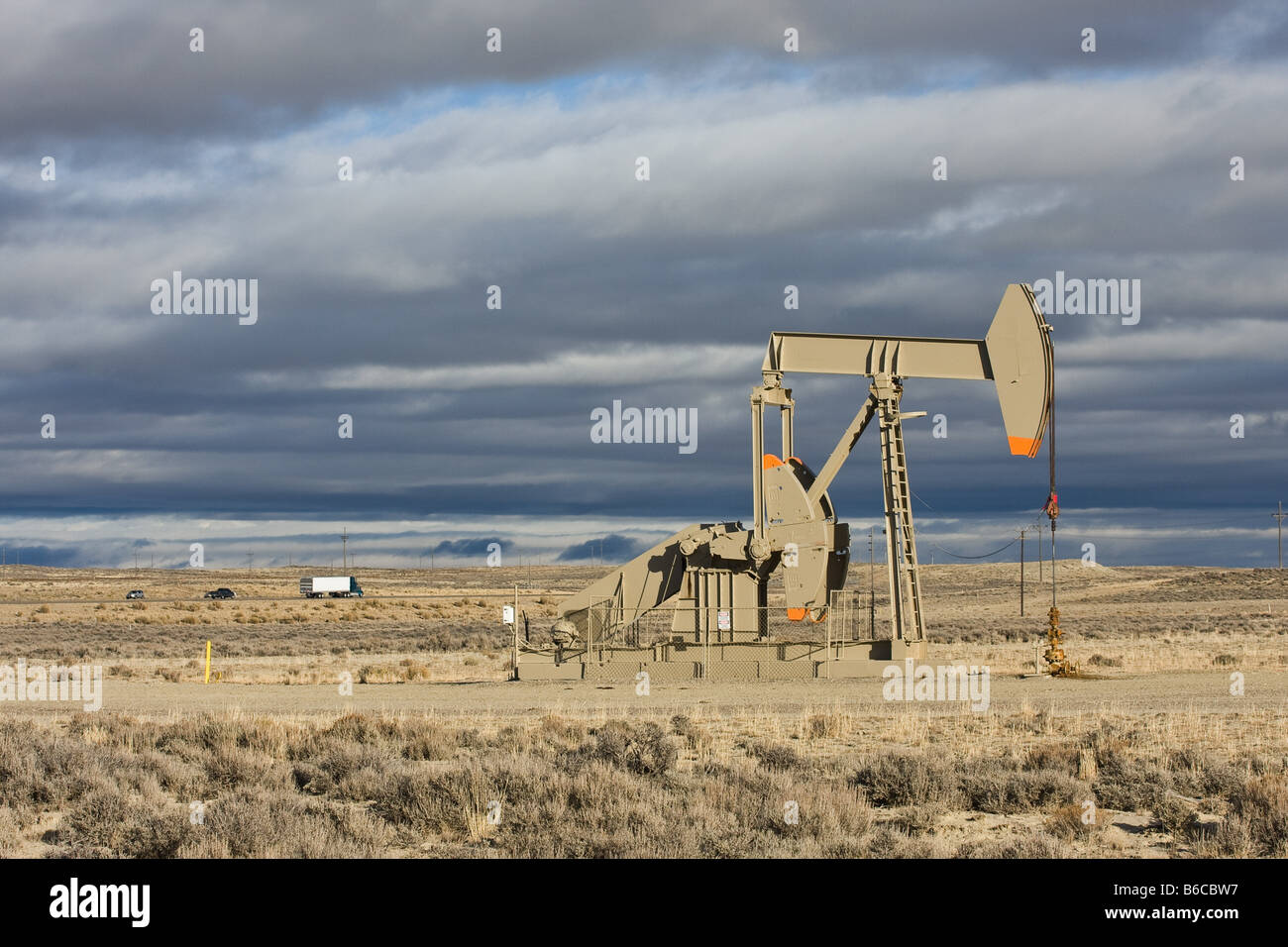 oil well, pump, oil rig,fossil fuel, fuel, fossil fuels, fuels, gas, gases,  gasoline, petrol, oil, fossil fuel, fossil fuels Stock Photo - Alamy