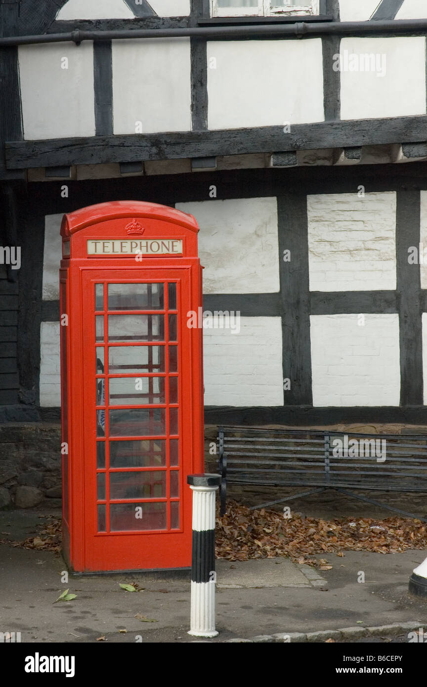Telephone box outside mediaeval house Pembridge Herefordshire U.K Stock Photo Alamy