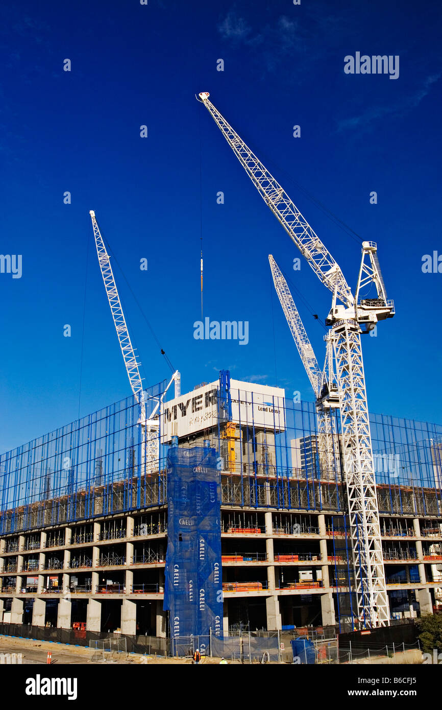 Lifting in progress hi-res stock photography and images - Alamy