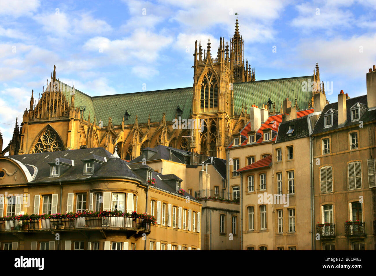 Cathedral france gothic hi-res stock photography and images - Alamy