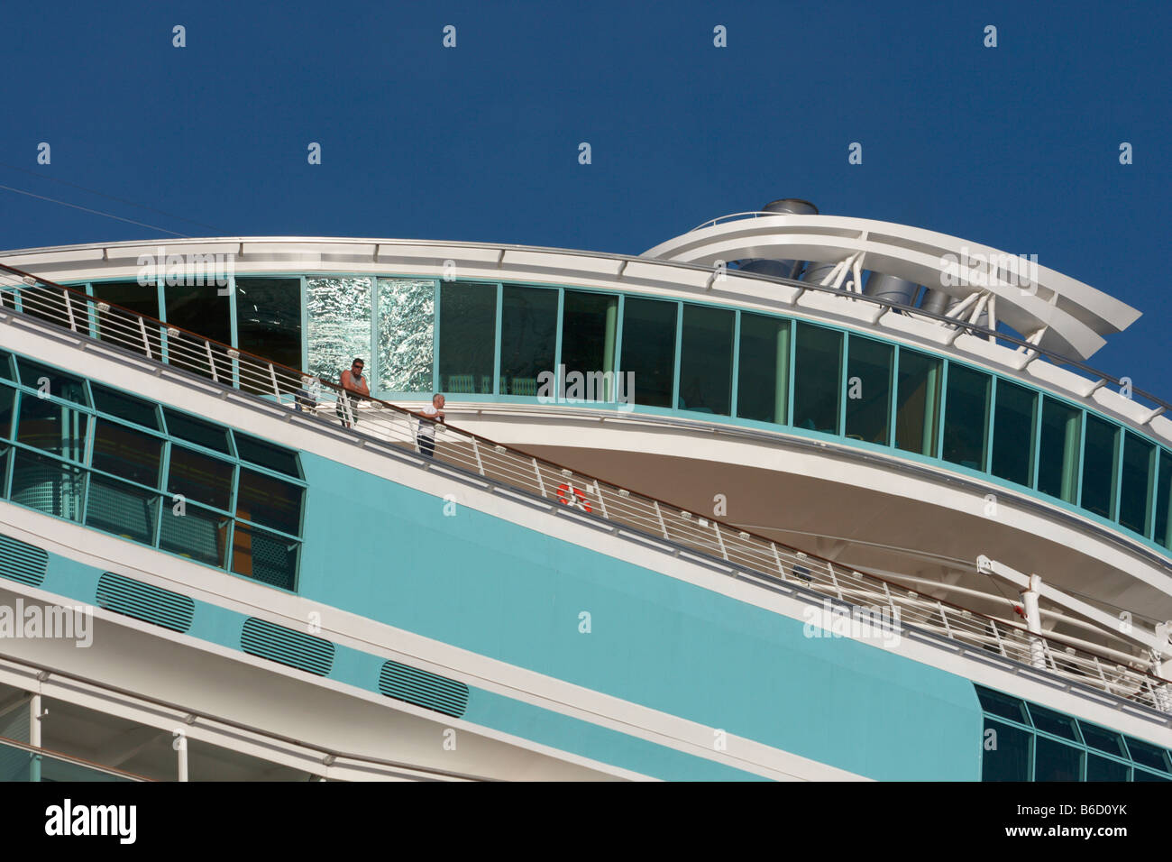 The World's Largest Cruise Ship 'Independence Of The Seas' Stock Photo ...