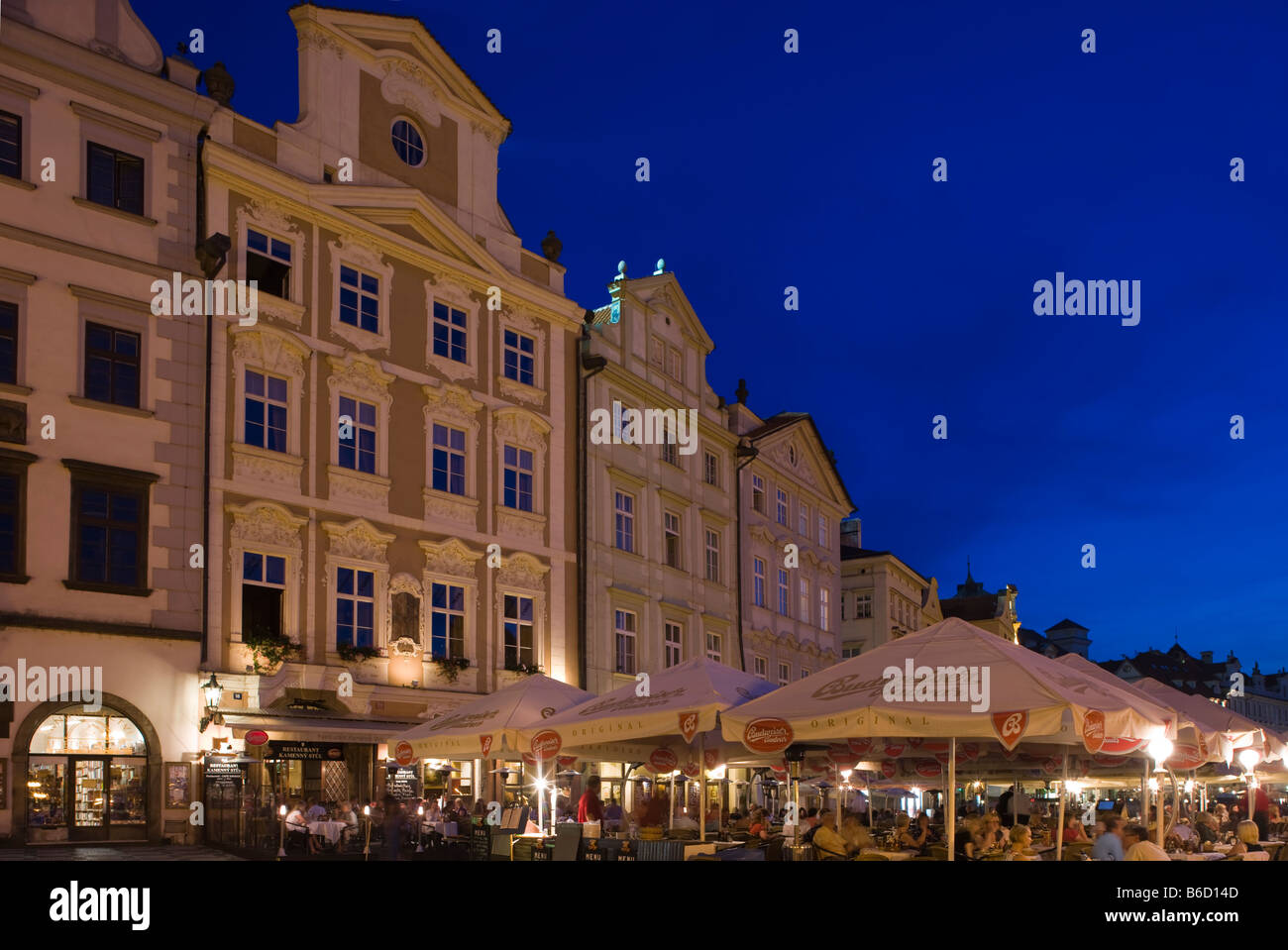 STREET CAFES OLD TOWN SQUARE STAROMESTSKE NAMESTI PRAGUE CZECH REPUBLIC Stock Photo