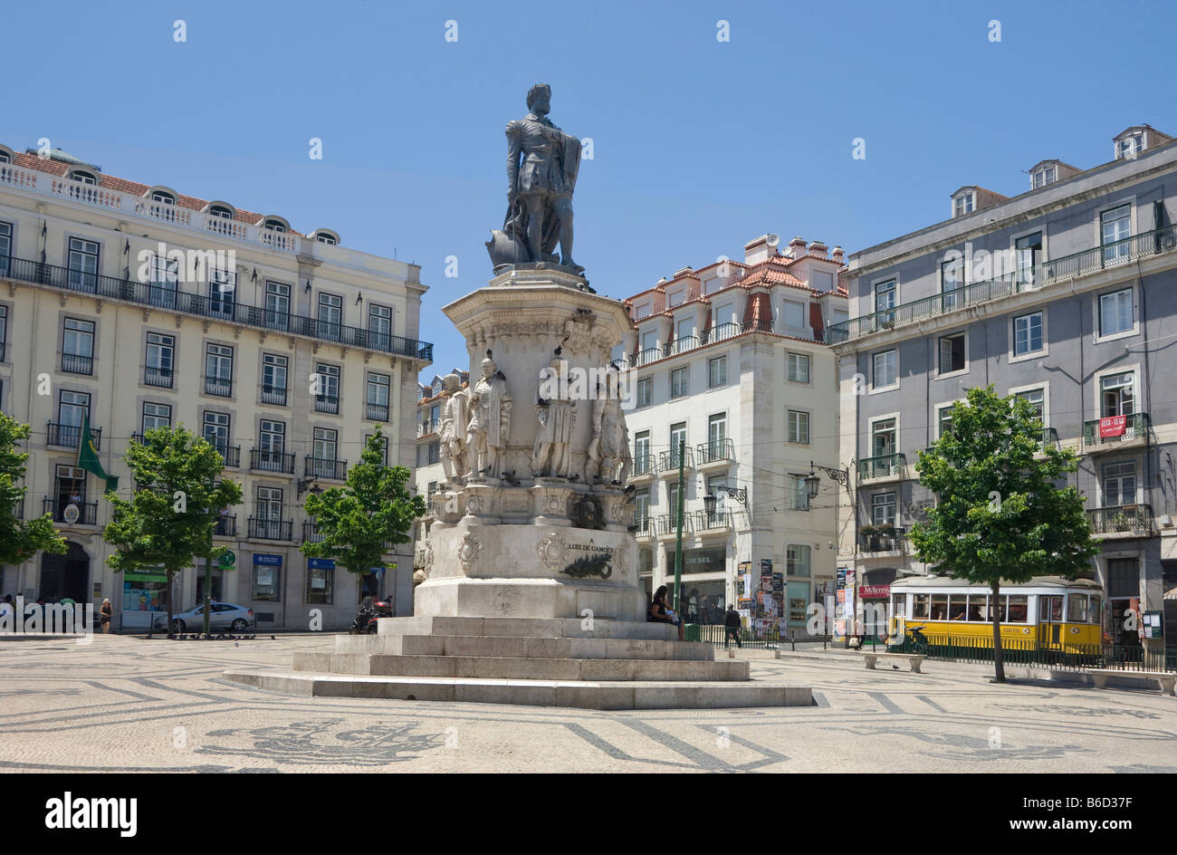 Praça De Luis De Camoes Square, the Chiado district, Lisbon, Portugal with the statue to Camões Stock Photo