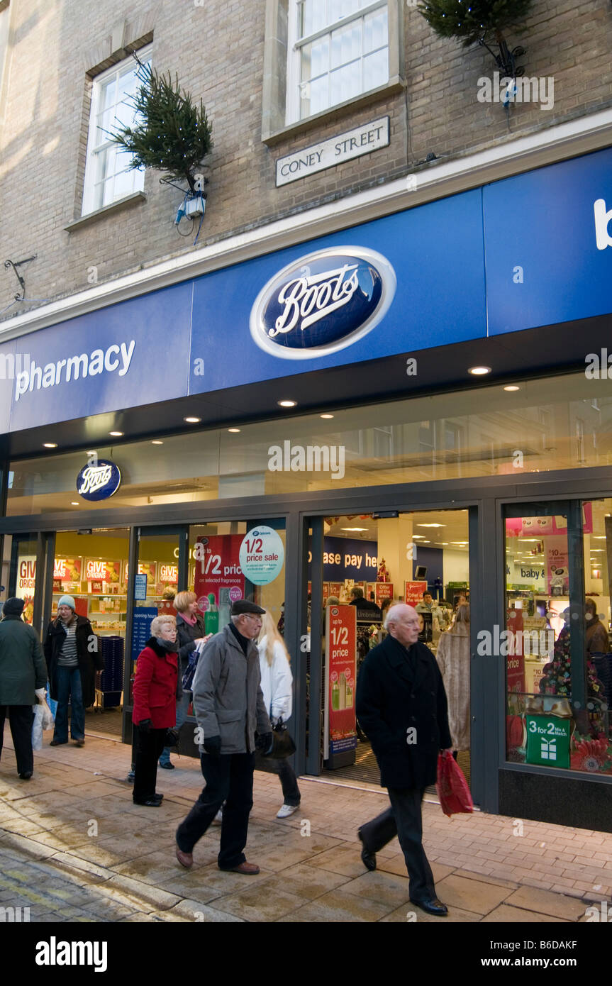 shops that sell boots