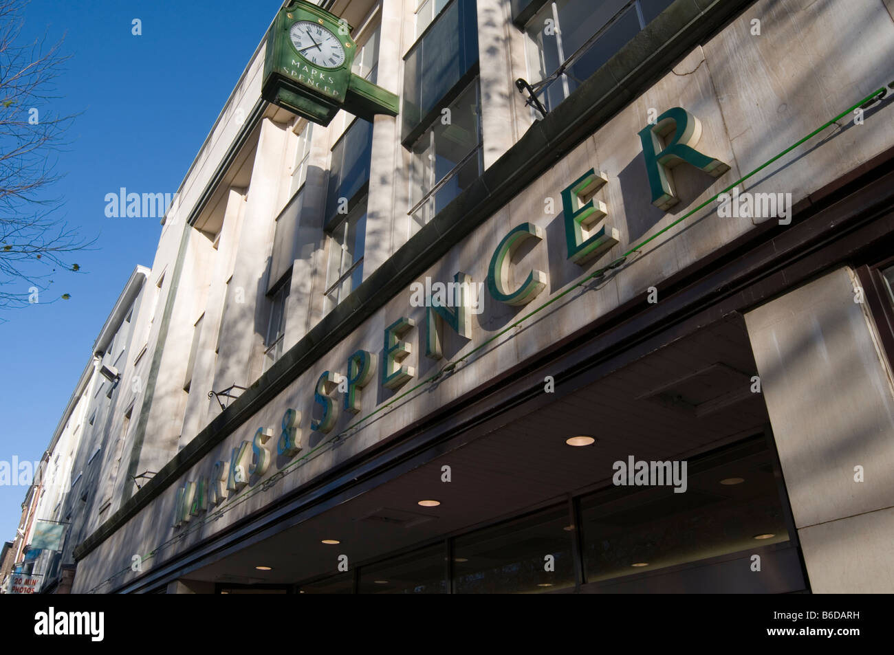 marks and spencers retail retailer shop department store clothes returns policy refund money back spencer Stock Photo