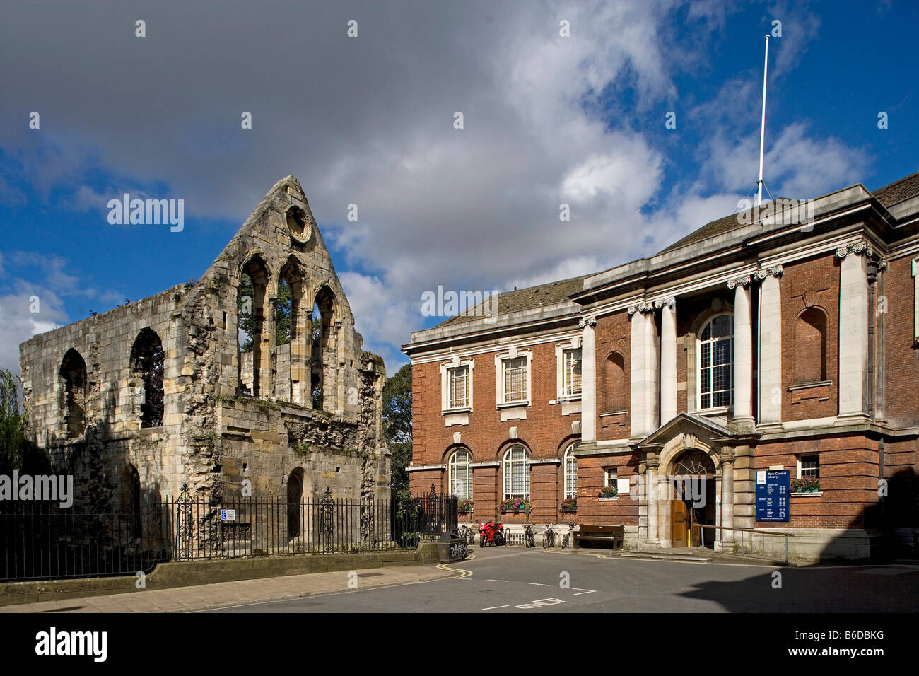 York central library hi-res stock photography and images - Alamy
