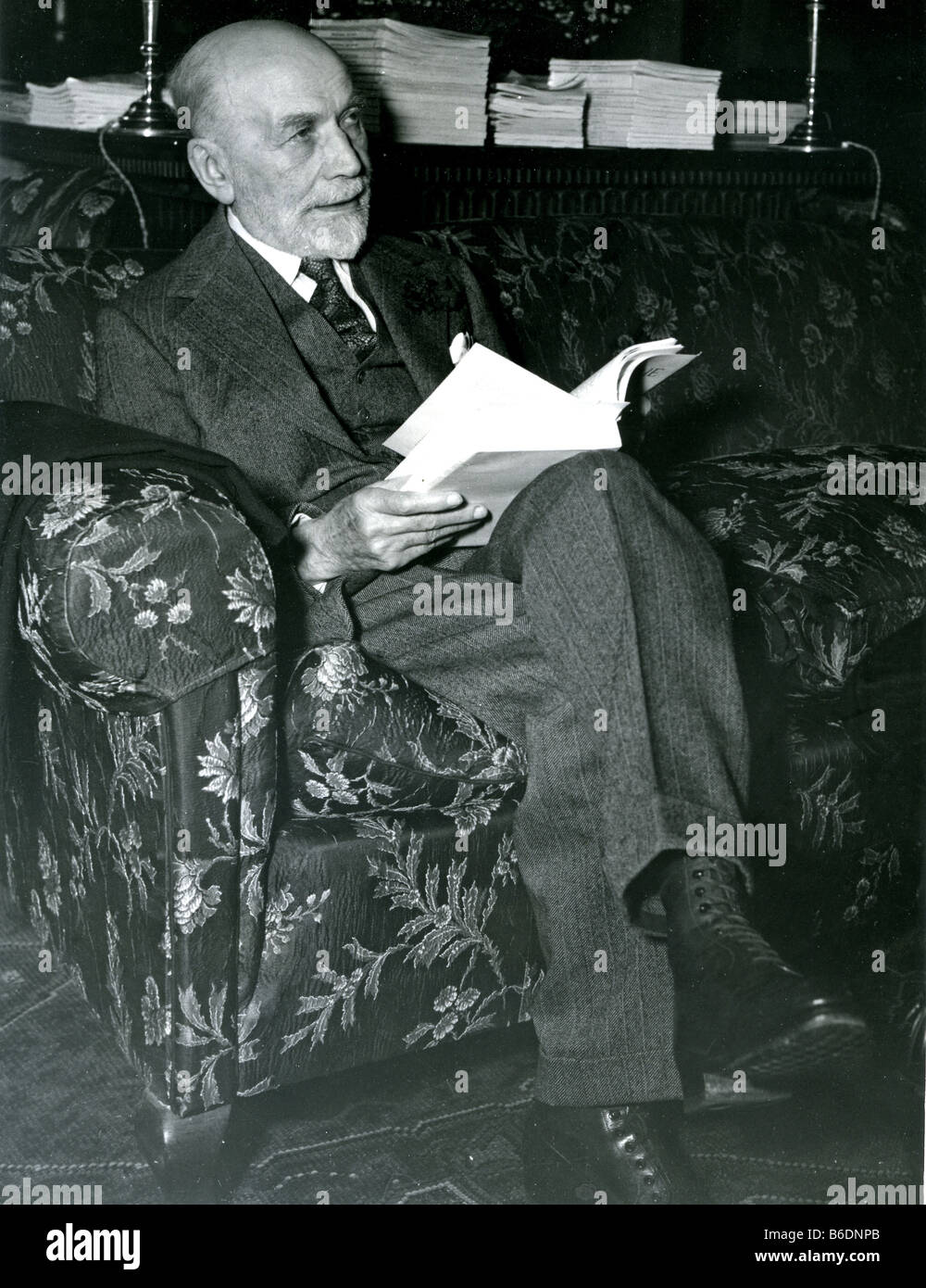BERNARD BERENSON  (1865-1959) American art historian at his home in Florence Stock Photo