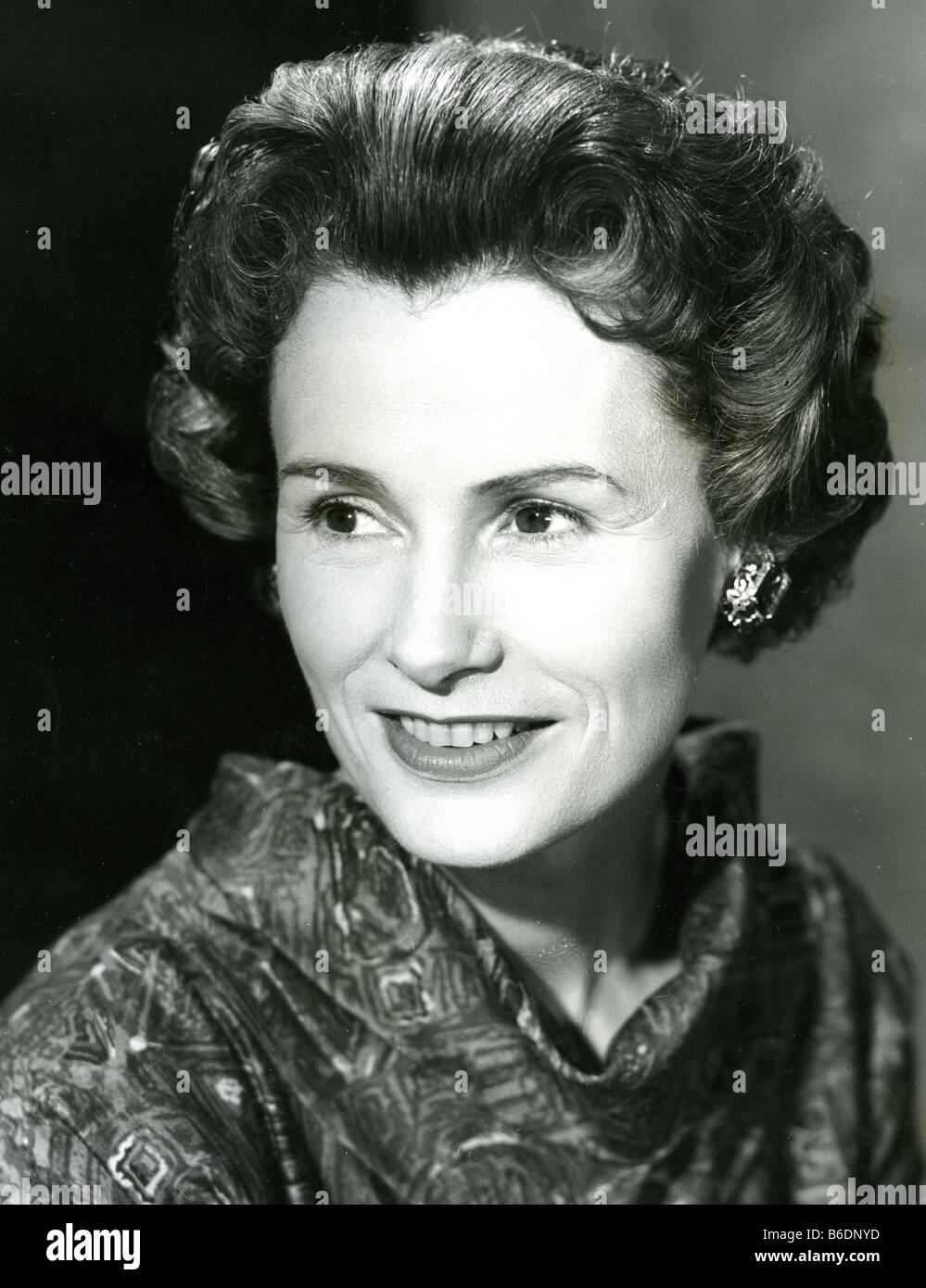 ISOBEL BARNETT (1918-90) British radio and TV personality during the ...