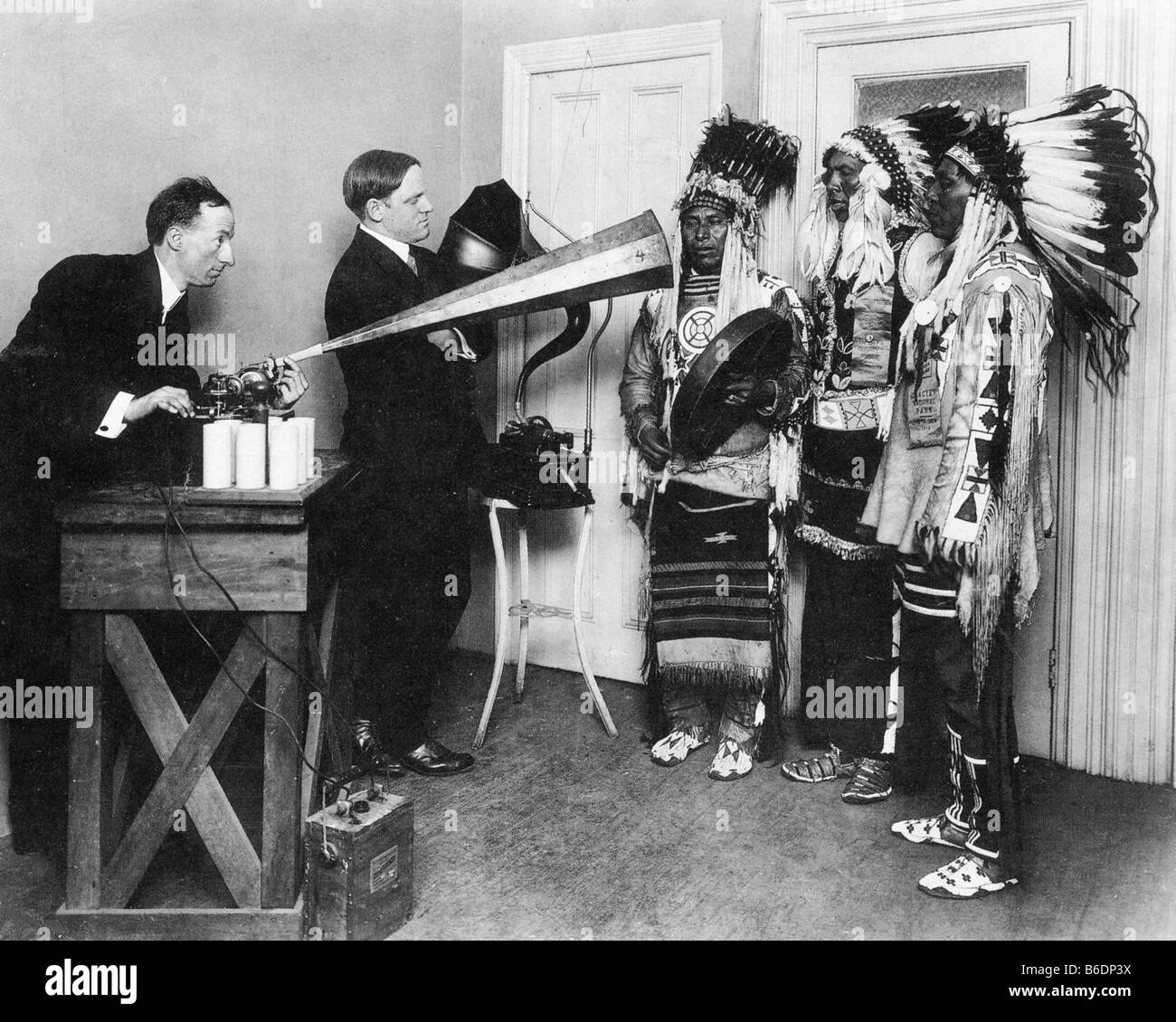 EDISON GRAMOPHONE recording studio in 1913 Stock Photo