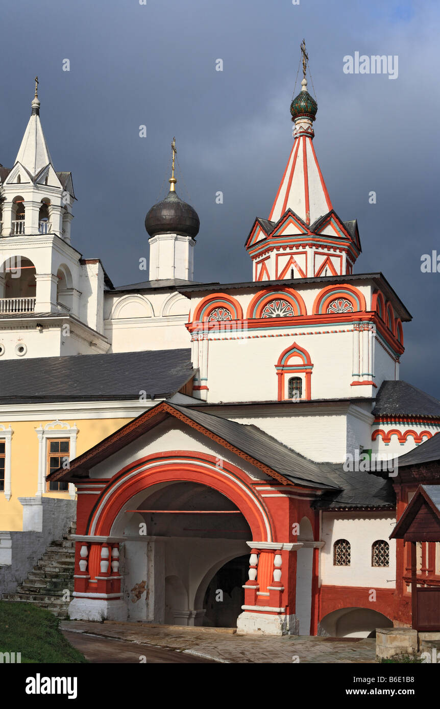 Church architecture, Savvino-Storozhevsky monastery, Zvenigorod, Golden ...