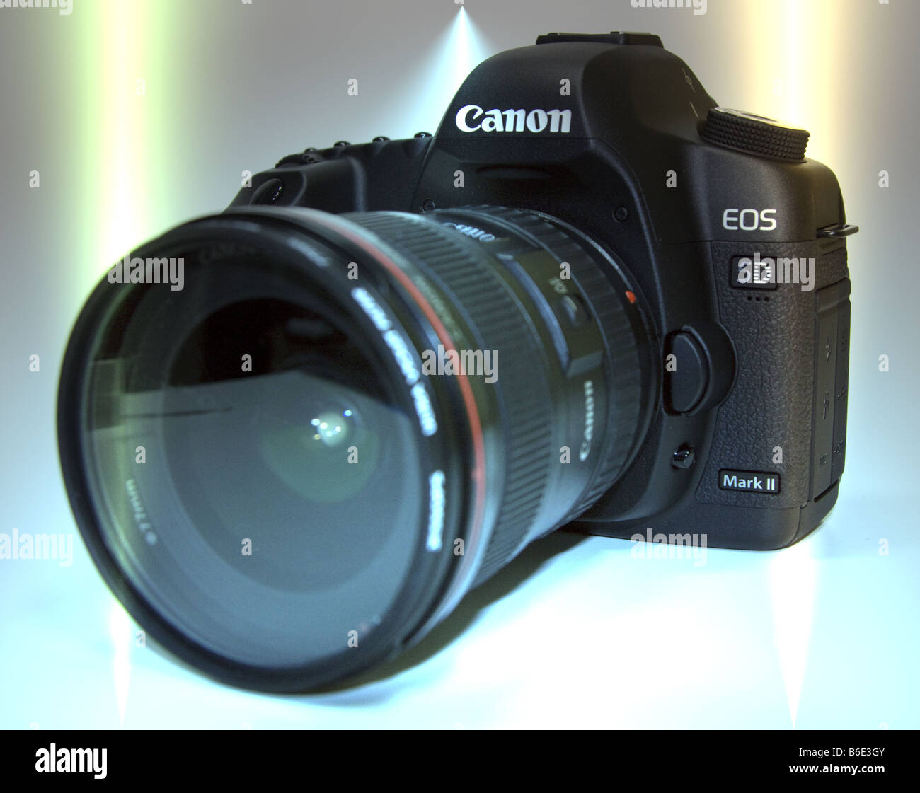 Canon EOS 5D Mk II DSLR 21 Megapixal Camera Stock Photo