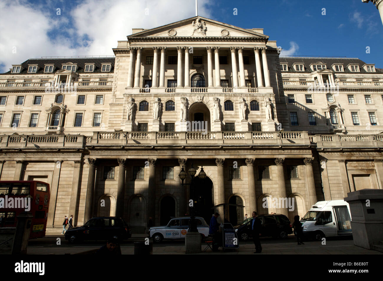 England interest rate hi-res stock photography and images - Alamy