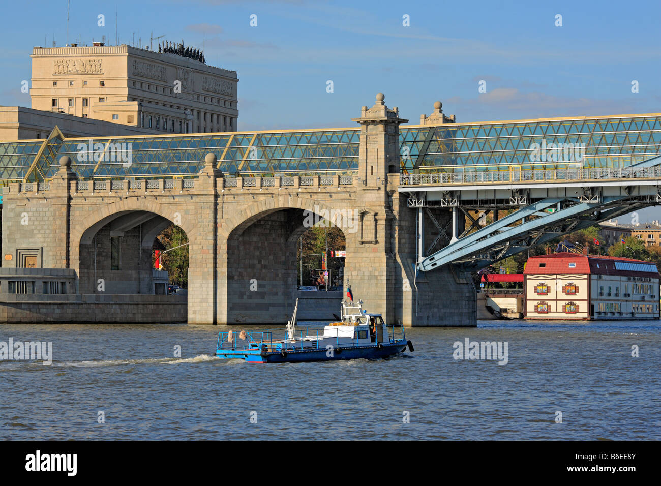 City water transport, ship on Moskva river, bridge, Moscow, Russia Stock Photo