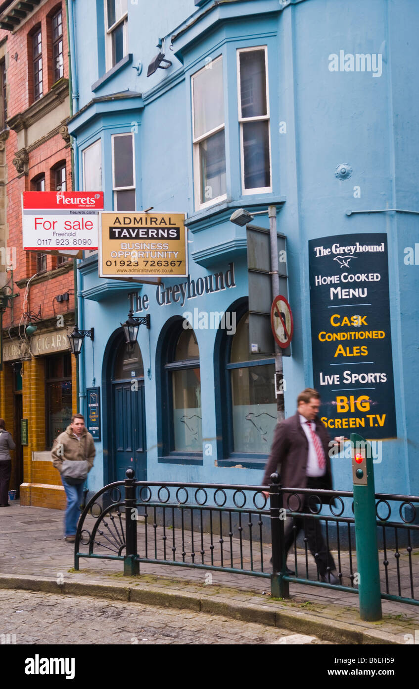 Pub For Sale Sign Stock Photos & Pub For Sale Sign Stock Images Alamy