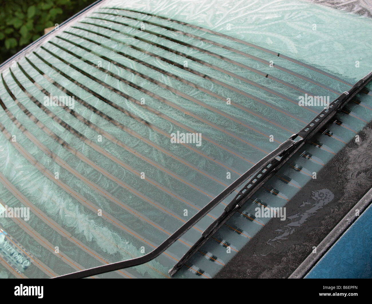 Heated car windscreen outlet
