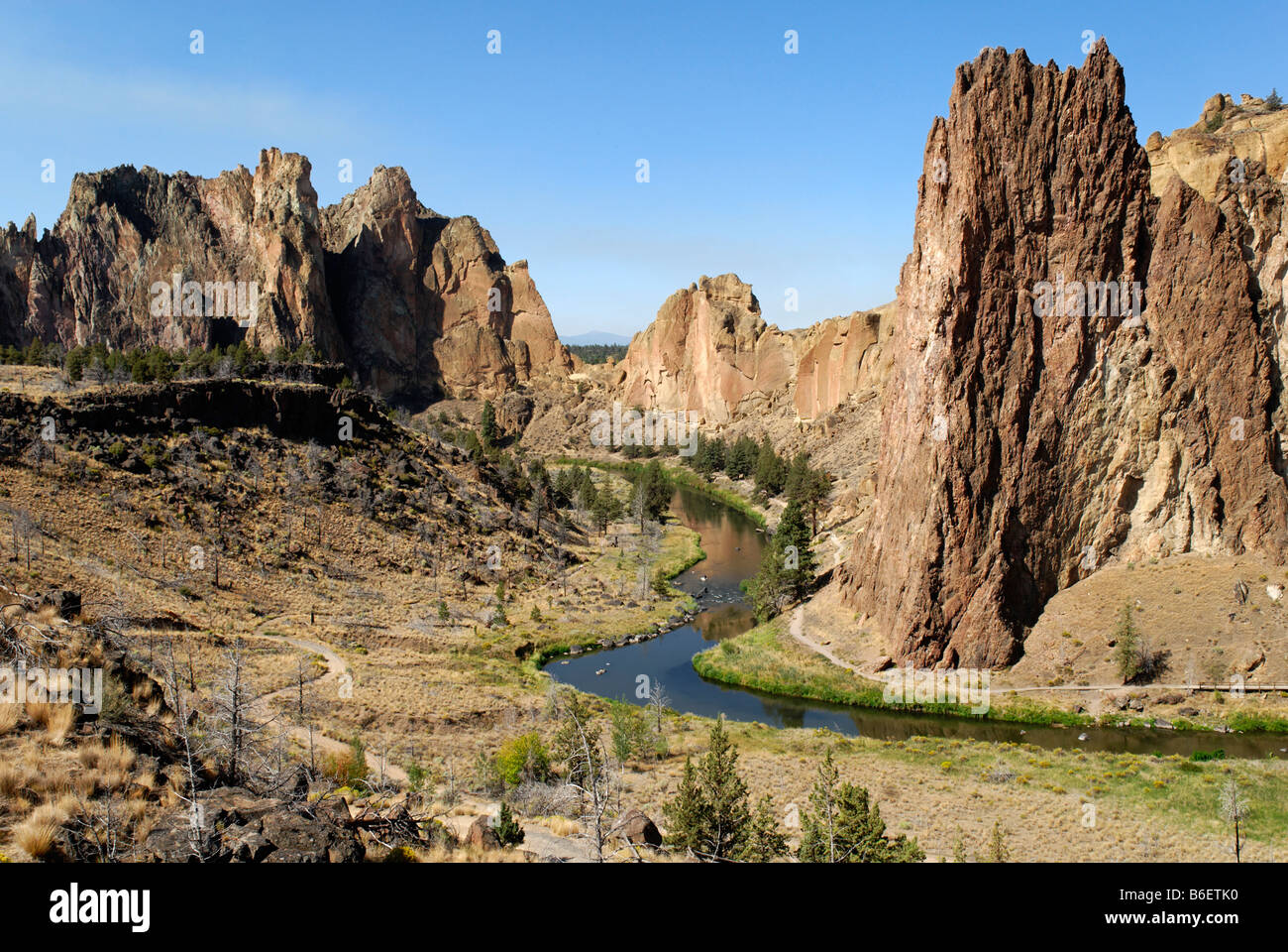 Smith Rock State Park and Crooked River, Oregon, USA Stock Photo