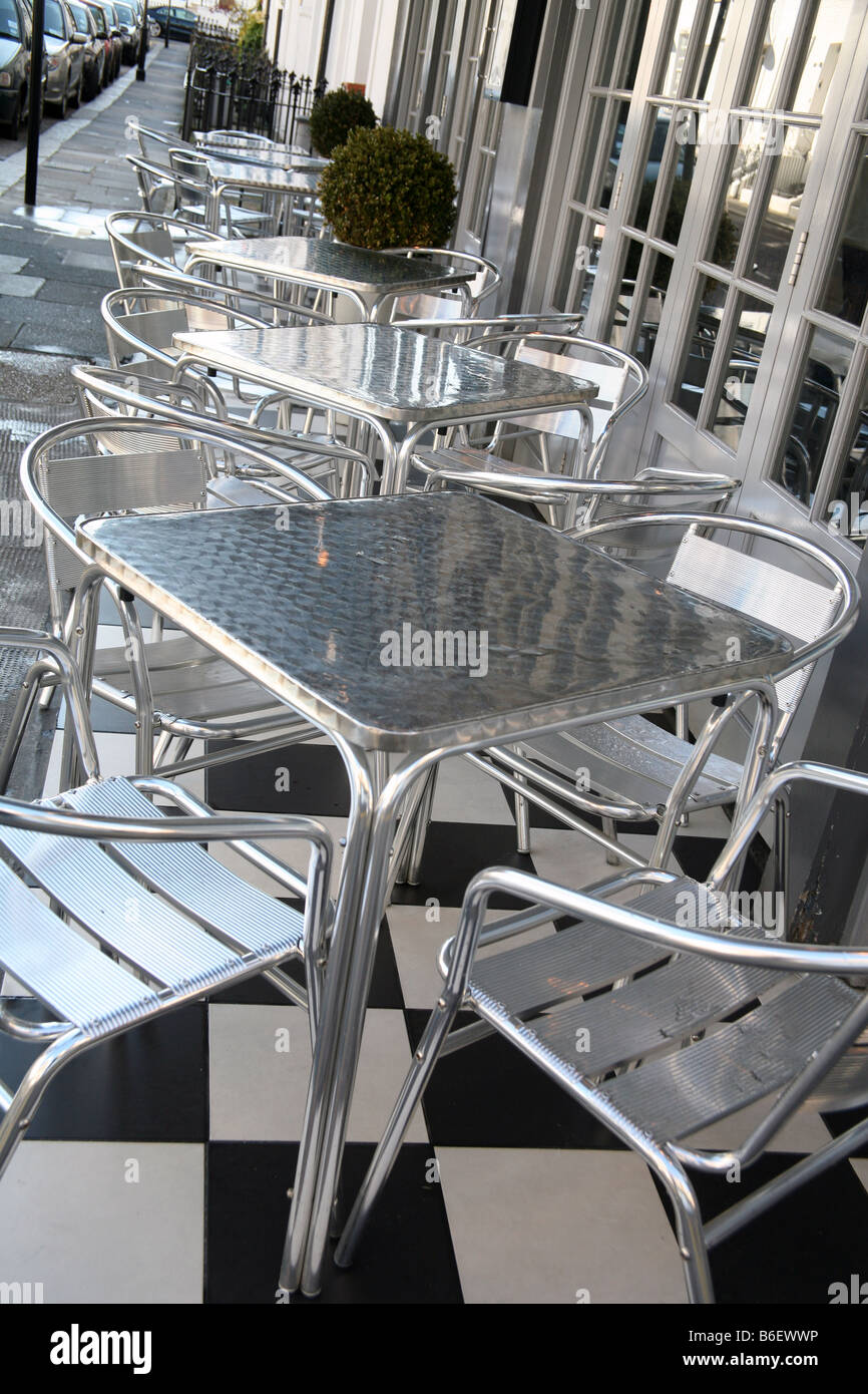 Empty terrace tables at London restaurant Stock Photo