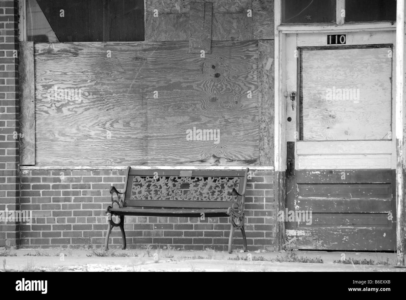 Closed down business in a small town, an affect of the bad economy in the United States Stock Photo