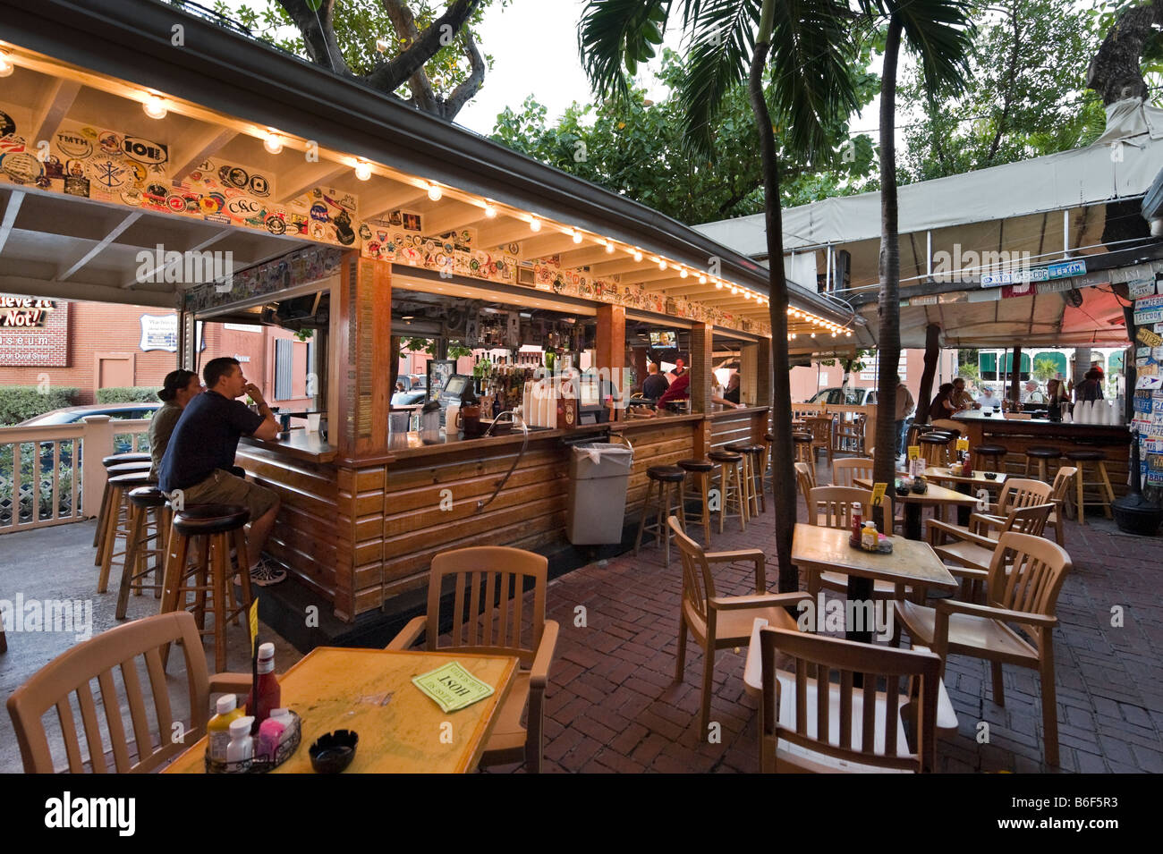 Hog's breath saloon hi-res stock photography and images - Alamy