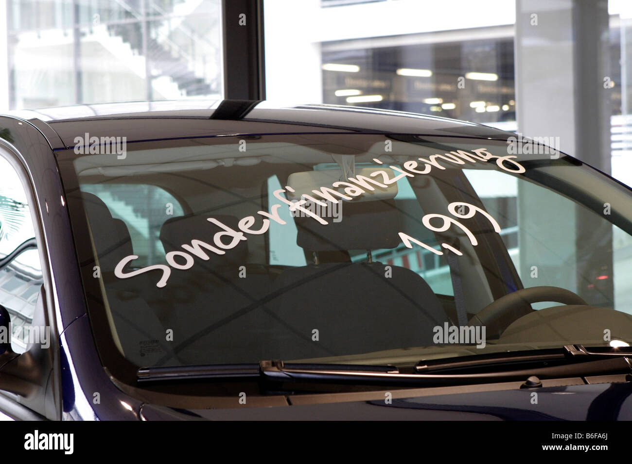 Lettering on a windscreen, special finance, car dealership Stock Photo