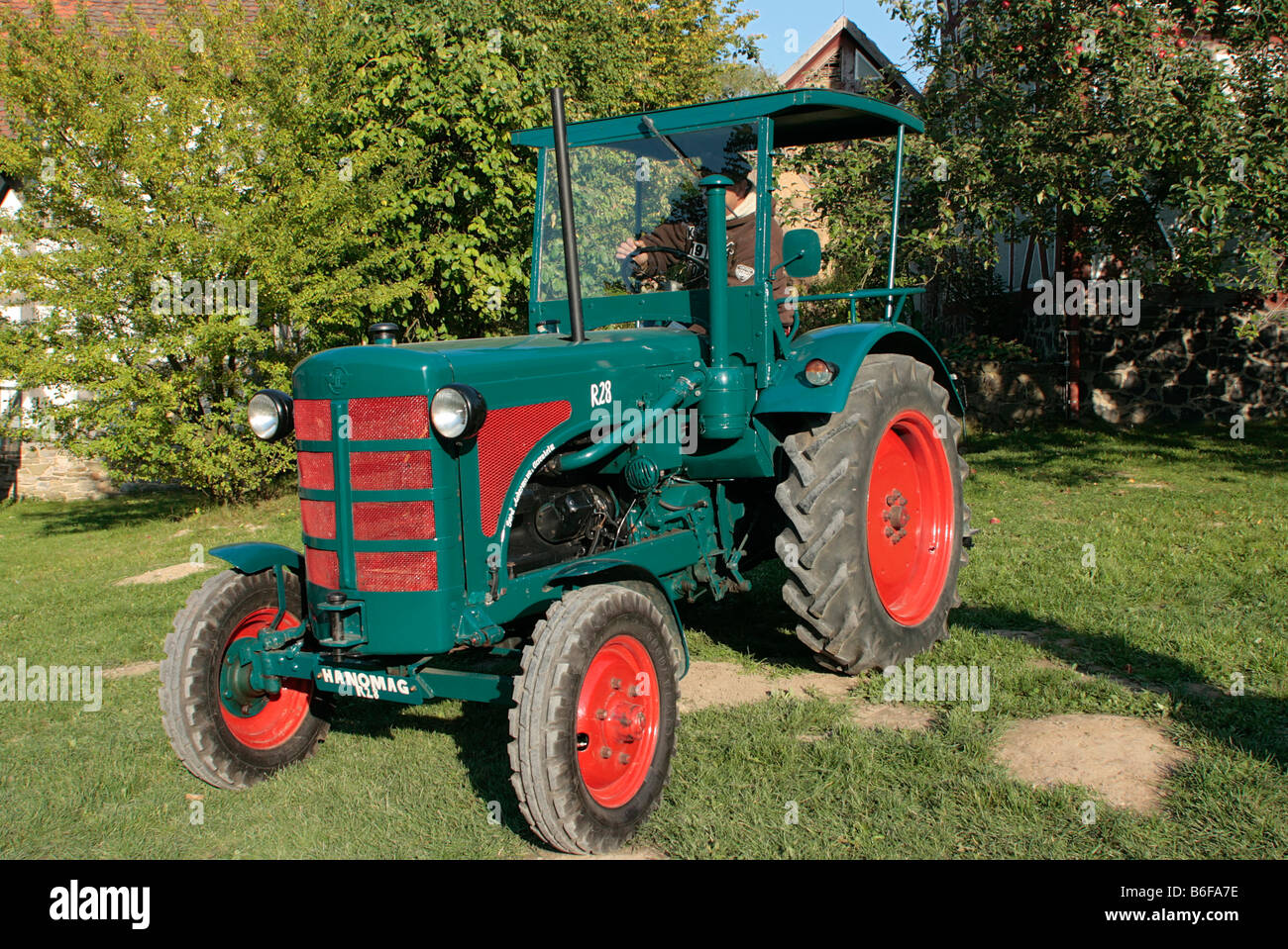 Vintage tractor, Hanomag R 28, Treckertreff, Tractor Meet, in Hessenpark,  Neu-Anspach, Hesse, Germany, Europe Stock Photo - Alamy