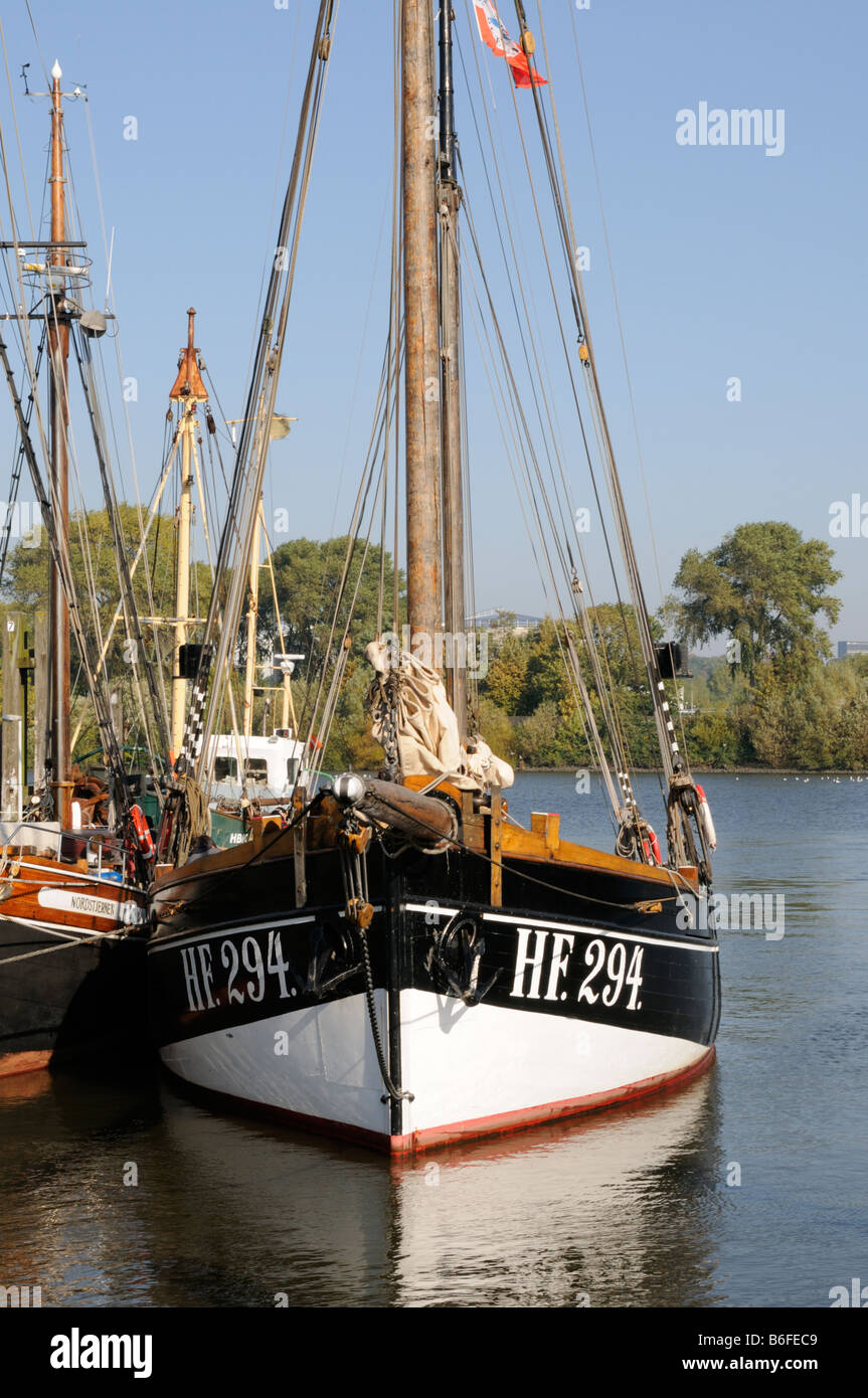 Fischkutter in Finkenwerder Hamburg Deutschland Fishing cutter in Finkenwerder Hamburg Germany Stock Photo