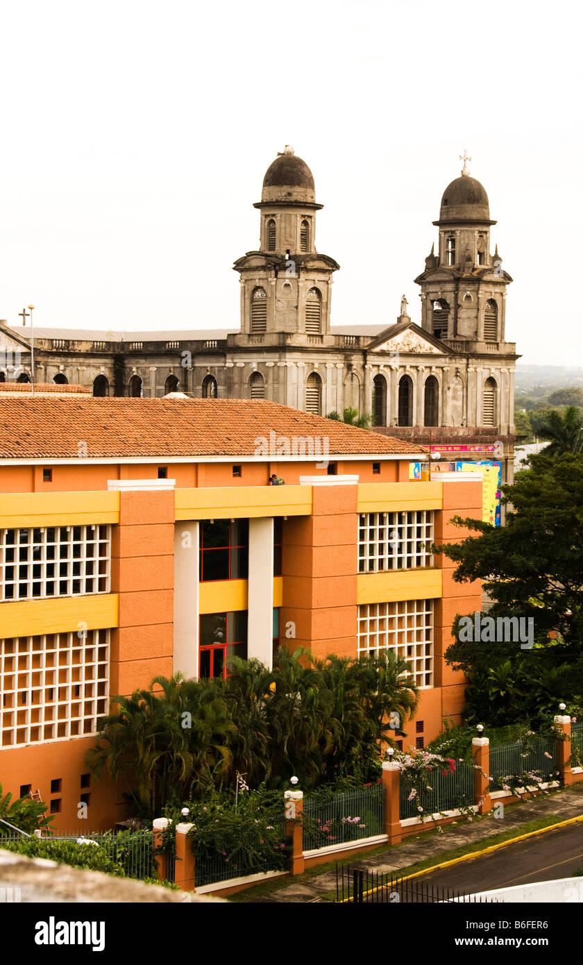 La Casa de Los Pueblos Presidential House Office and Old Cathedral Santo Domingo Managua Nicaragua Central America Stock Photo