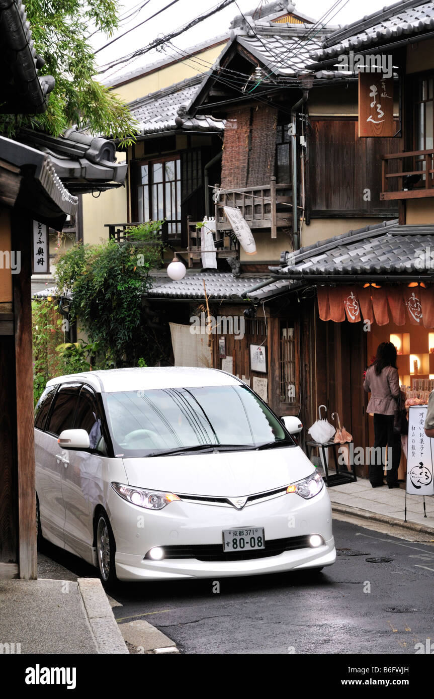 Kyoto streets hires stock photography and images Alamy