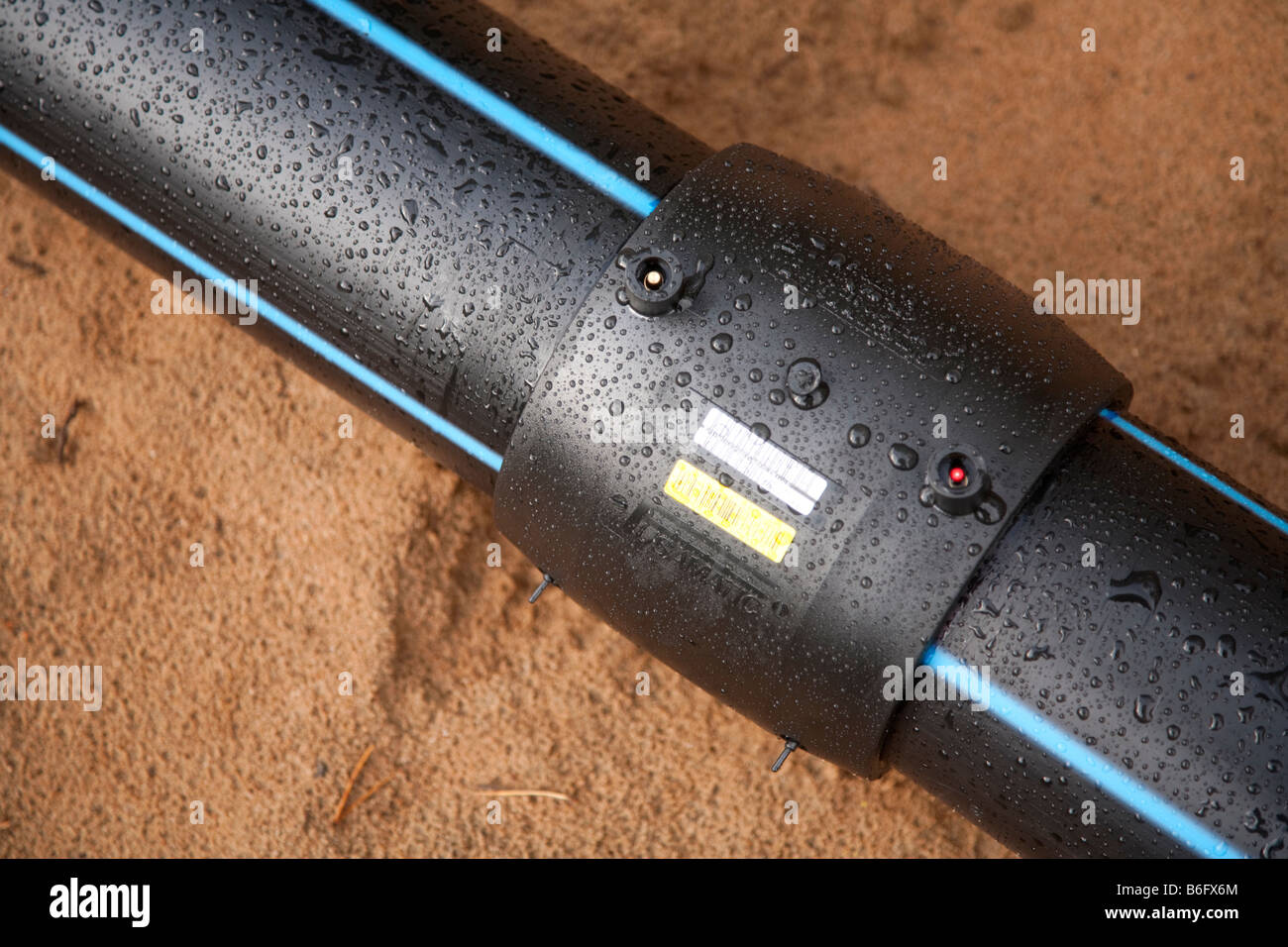 Linking up two sections hires stock photography and images Alamy