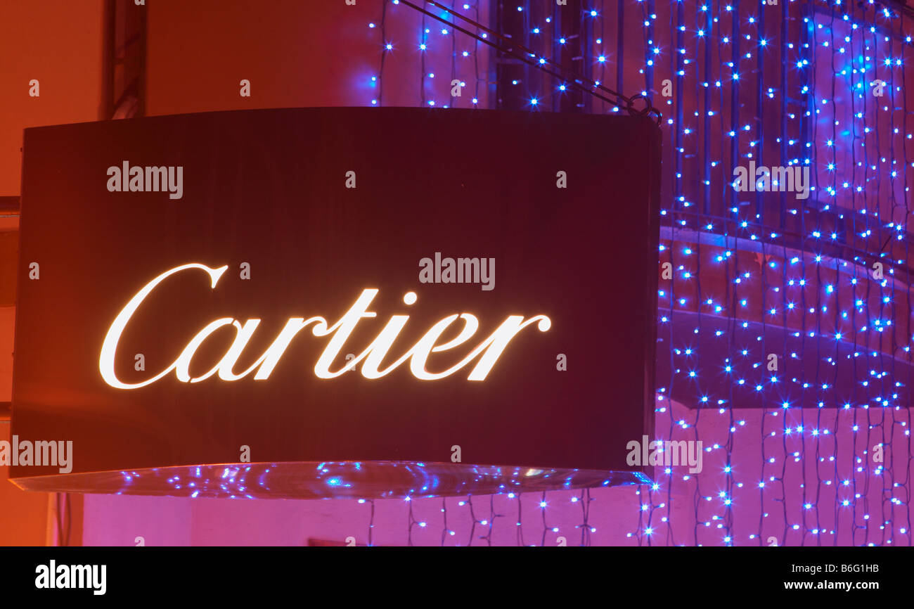 outside Cartier Jewellers shop 