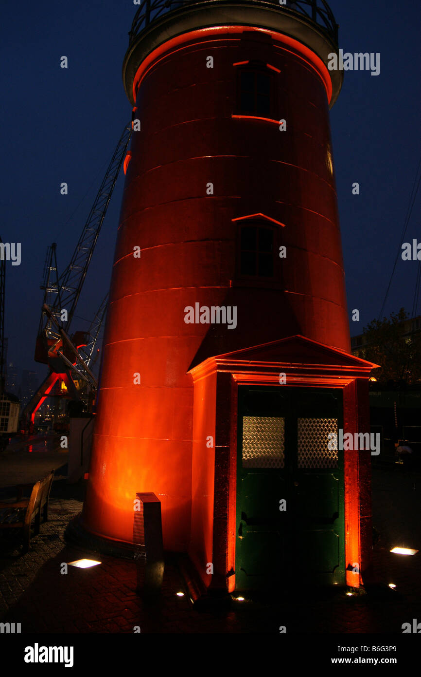 Red lighthouse in Wijnhaven Leuvehaven harbour harbor Maritime Museum Rotterdam Netherlands by night Stock Photo